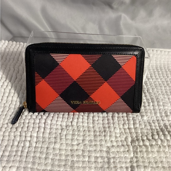 Vera Bradley Georgia Zip Around Wallet in Black & Red Buffalo Check - Picture 2 of 10